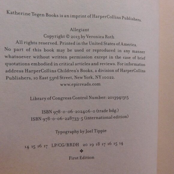 Allegiant by Veronica Roth Hardcover Book First Edition - Picture 4 of 4